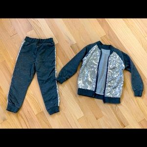 Sweatsuit size 4